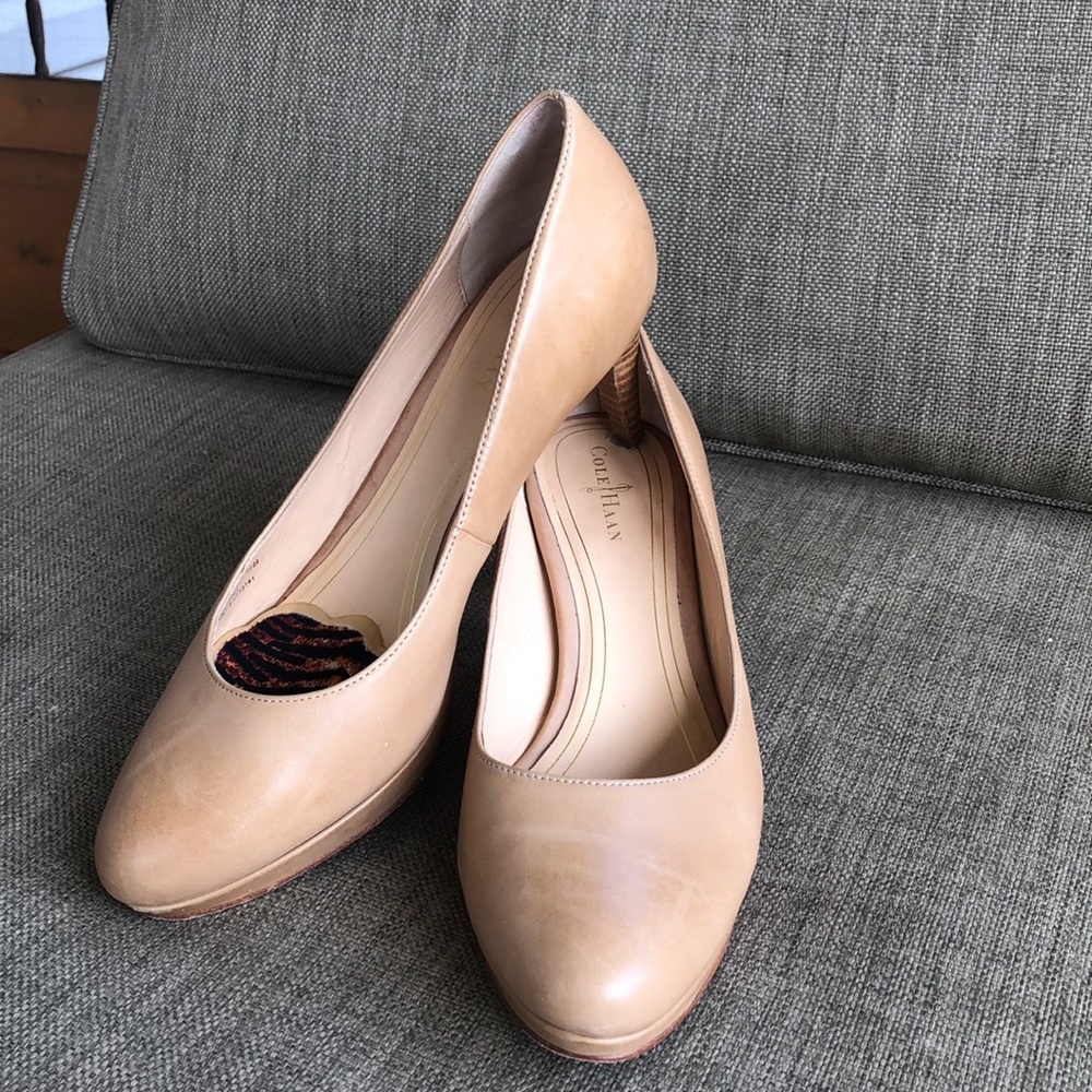 Cole Haan 7.5 nude tan high heels